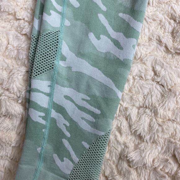 Green camo seamless leggings - Picture 7 of 11